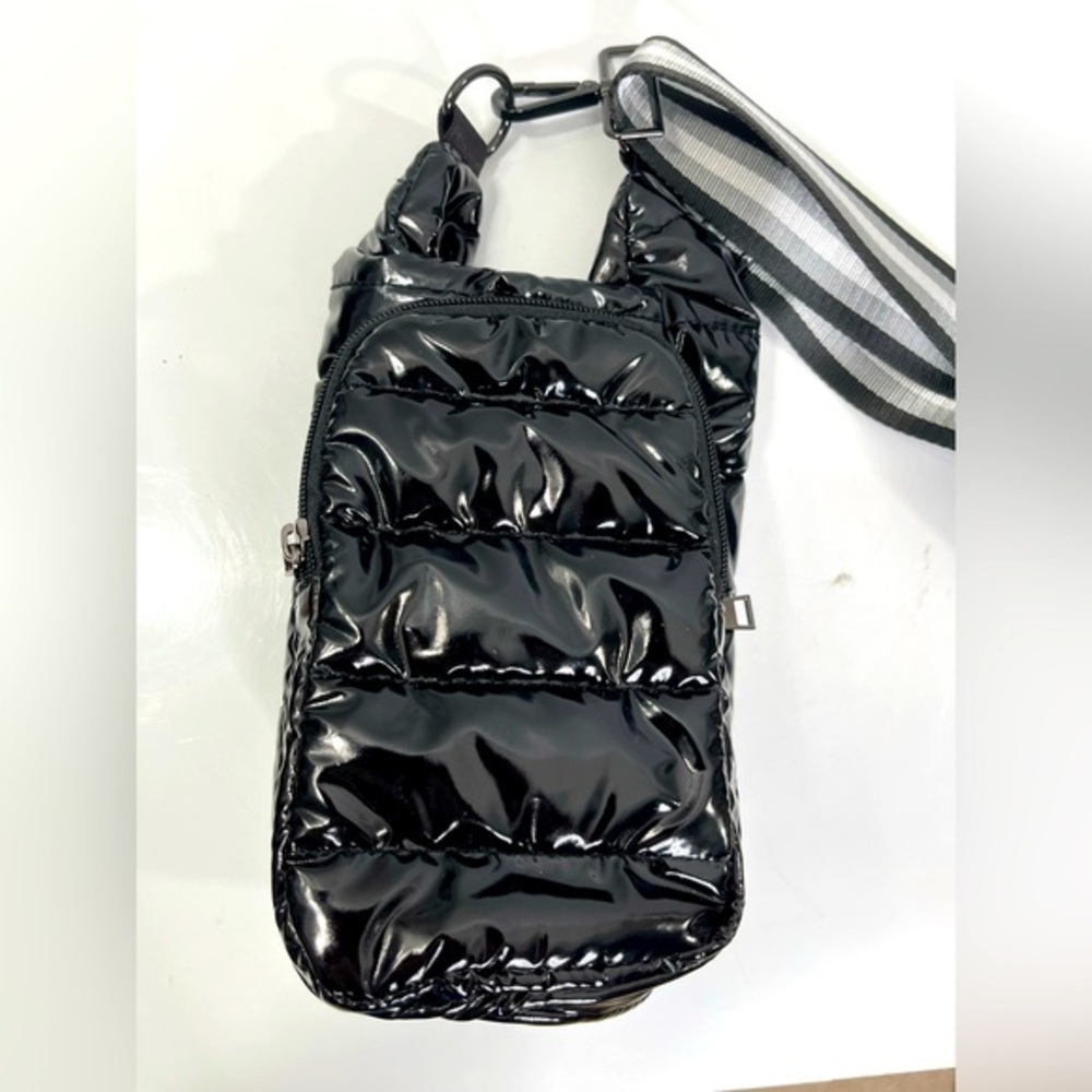 Wanderfull Black Quilted Water Bottle Crossbody Bag, never used